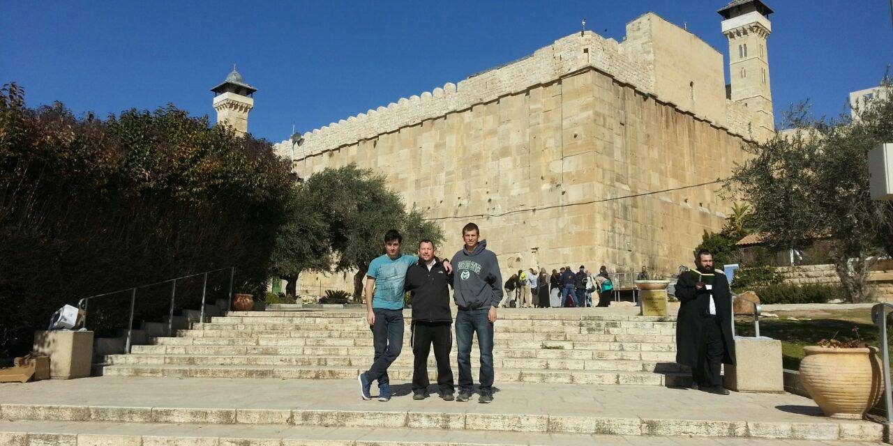 In front of the Tomb of the Patriarchs in Hevron. In front of the Tomb of the Patriarchs in Hevron.