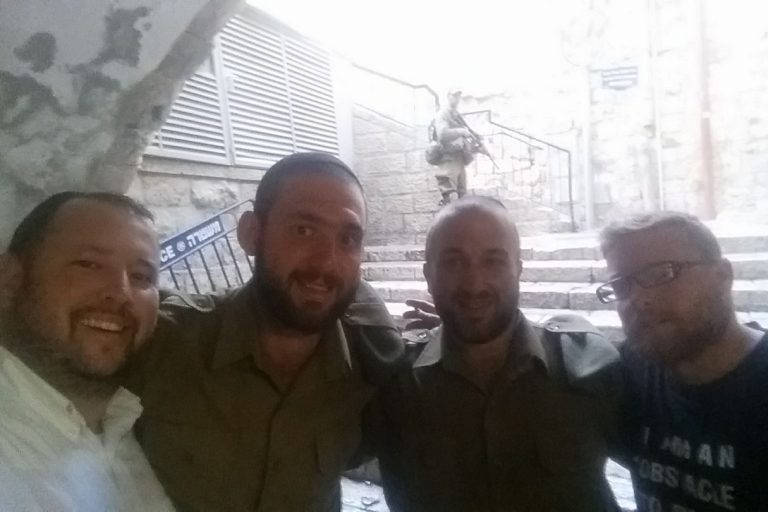 21013868_10104918108862238_6231635131569865593_o