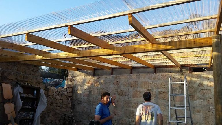 The platic cover is up and securely installed. All ready for Shabbos “Chayai Sarah” and for the rest of the year! The platic cover is up and securely installed. All ready for Shabbos "Chayai Sarah" and for the rest of the year!