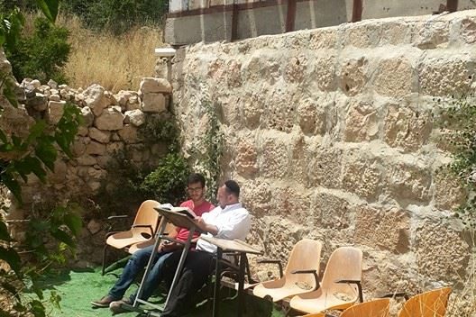 The-new-outdoor-beis-medrash-at-Kever-Yishai-and-Ruth-in-Hevron